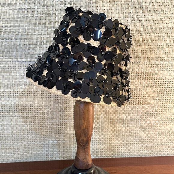 🌟3xHP🌟VTG 2000s Kate Spade Madison Ave Tan/Black Daisy Sequin Straw Bucket Hat - Picture 3 of 11